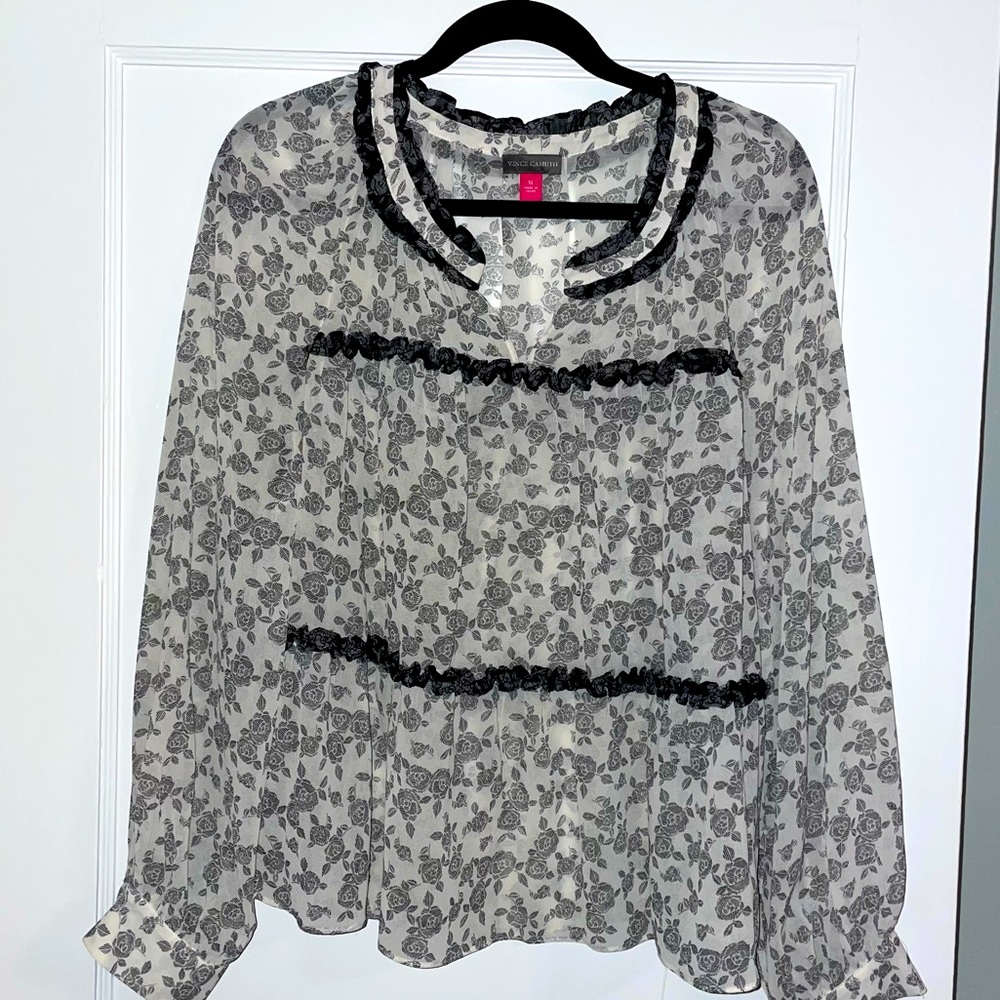 Vince Camuto women’s sz XL long sleeve blouse